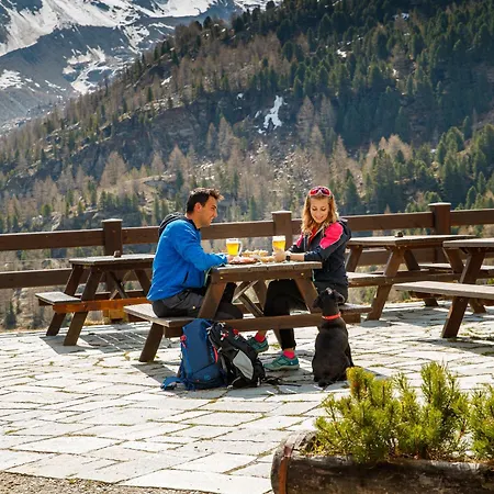 Rifugio Ghiacciaio Dei Forni