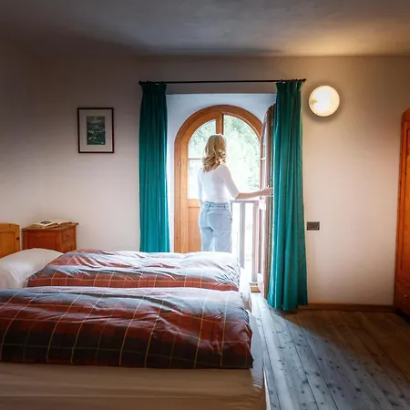 Rifugio Ghiacciaio Dei Forni Valfurva