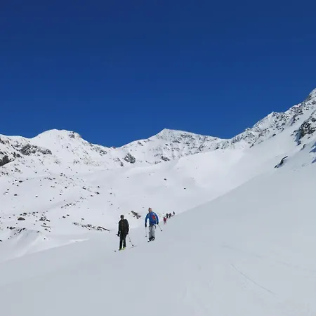 Rifugio Ghiacciaio Dei Forni Valfurva