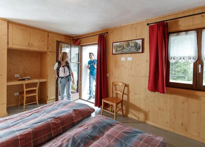 Rifugio Ghiacciaio Dei Forni *