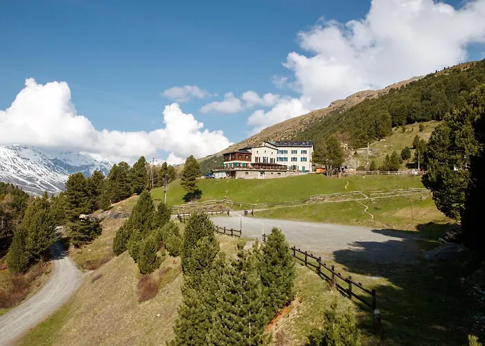 ホテル Rifugio Ghiacciaio Dei Forni ヴァルフルヴァ